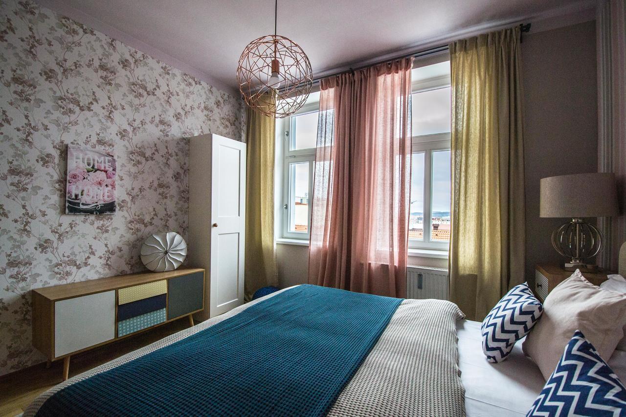 פראג Stylish Apartments Close To Eden Garden מראה חיצוני תמונה