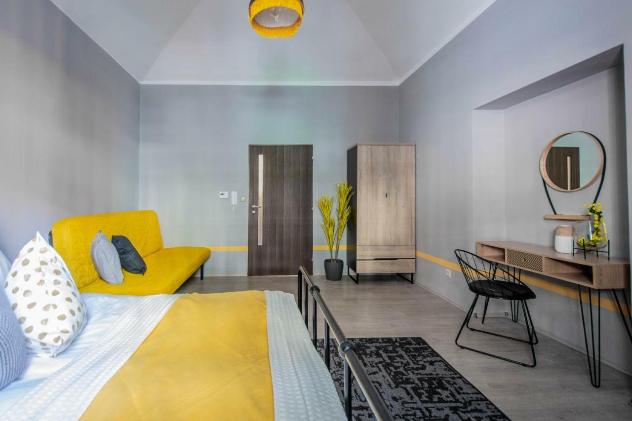 פראג Stylish Apartments Close To Eden Garden מראה חיצוני תמונה