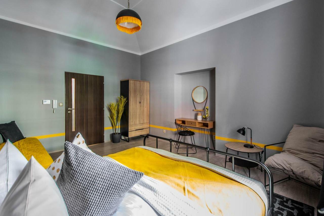 פראג Stylish Apartments Close To Eden Garden מראה חיצוני תמונה